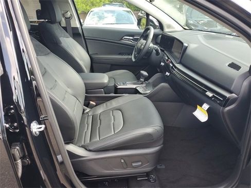 New 2026 Kia Sportage SX image 11