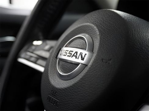 Used 2022 Nissan Altima 2.5 SV w/ SV Premium Package image 22