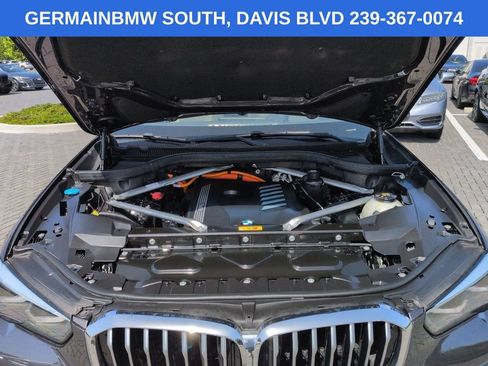 Used 2022 BMW X5 xDrive45e AWD/4WD image 14