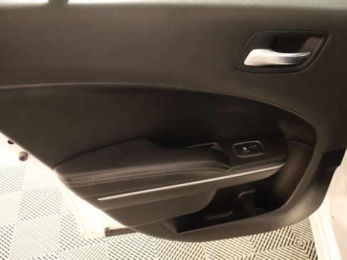 Used 2022 Dodge Charger SXT w/ Leather Interior Group RWD image 18