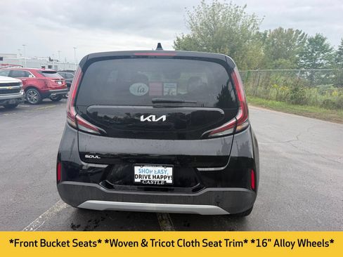 Used 2023 Kia Soul LX w/ Option Group 015 FWD image 8