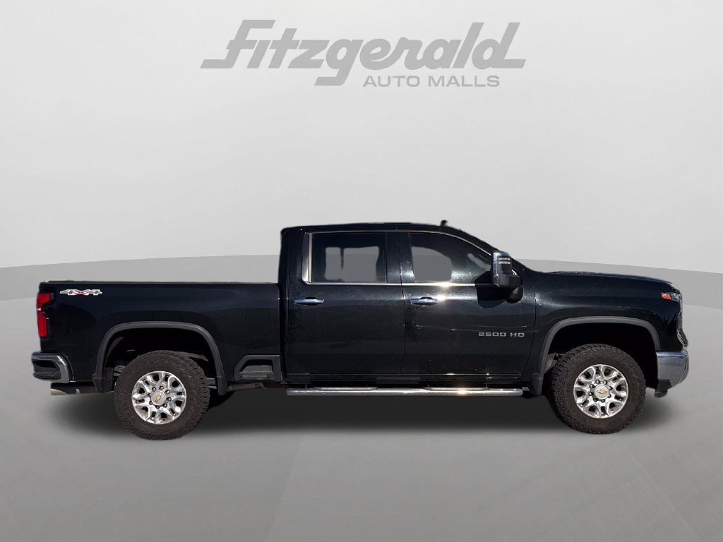 Used 2024 Chevrolet Silverado 2500 LTZ AWD/4WD image 9