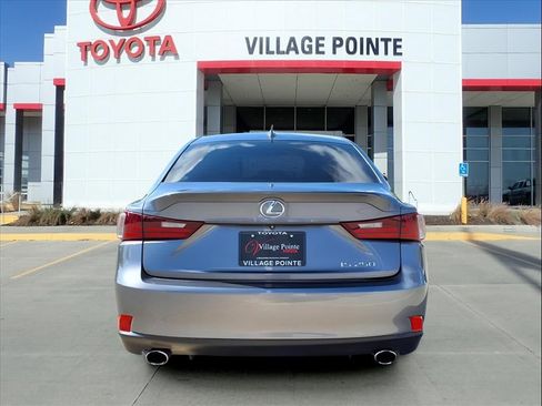 Used 2015 Lexus IS 250 image 4