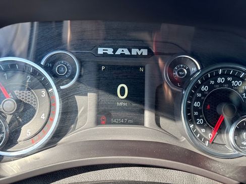 Used 2024 RAM 3500 Big Horn image 16