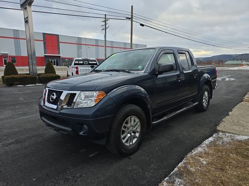 Used 2019 Nissan Frontier SV image 8