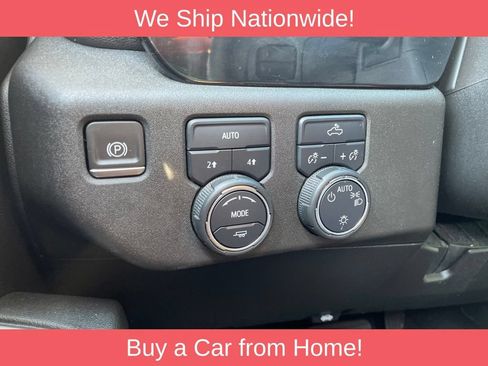 Used 2024 Chevrolet Silverado 1500 LT AWD/4WD image 25