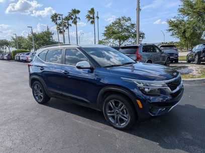Used 2023 Kia Seltos S w/ Navigation Package