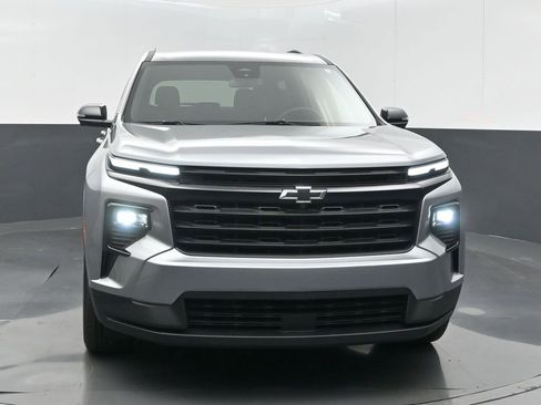 Used 2024 Chevrolet Traverse LT w/ Midnight/Sport Edition FWD image 4