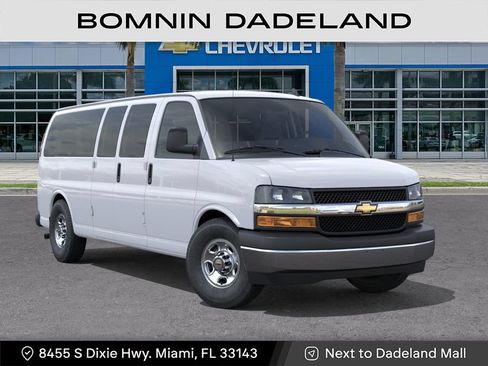 New 2026 Chevrolet Express 3500 LT w/ LT Preferred Equipment Group RWD image 8