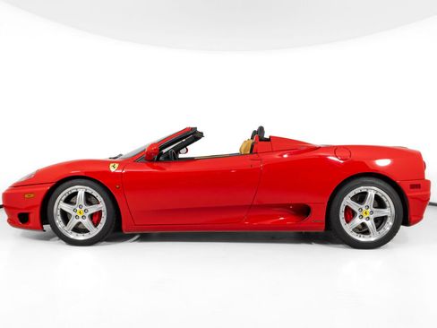 Used 2004 Ferrari 360 Spider RWD image 3
