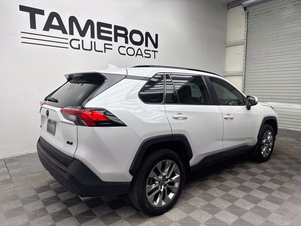 Used 2023 Toyota RAV4 XLE Premium FWD image 6