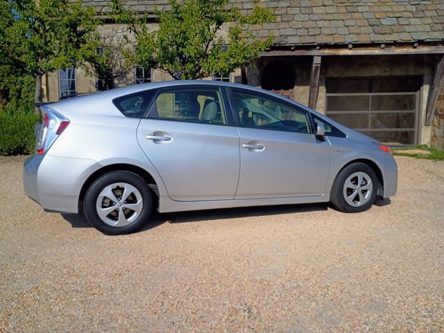 Used 2012 Toyota Prius Two FWD image 13