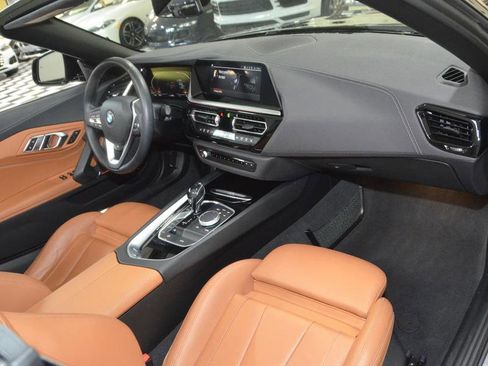 Used 2020 BMW Z4 sDrive30i w/ Convenience Package image 28