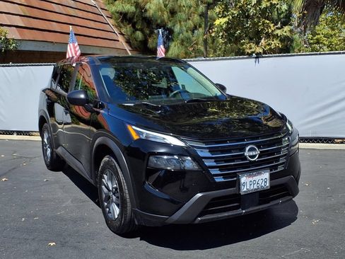 Used 2024 Nissan Rogue S FWD image 24