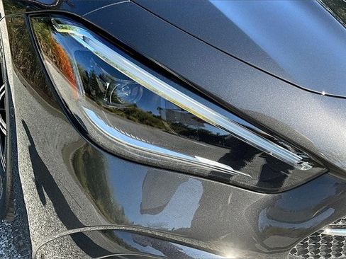 Certified 2025 Mercedes-Benz CLE 300 4MATIC Coupe image 36