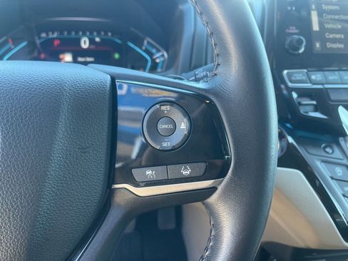 Used 2023 Honda Odyssey Touring image 25