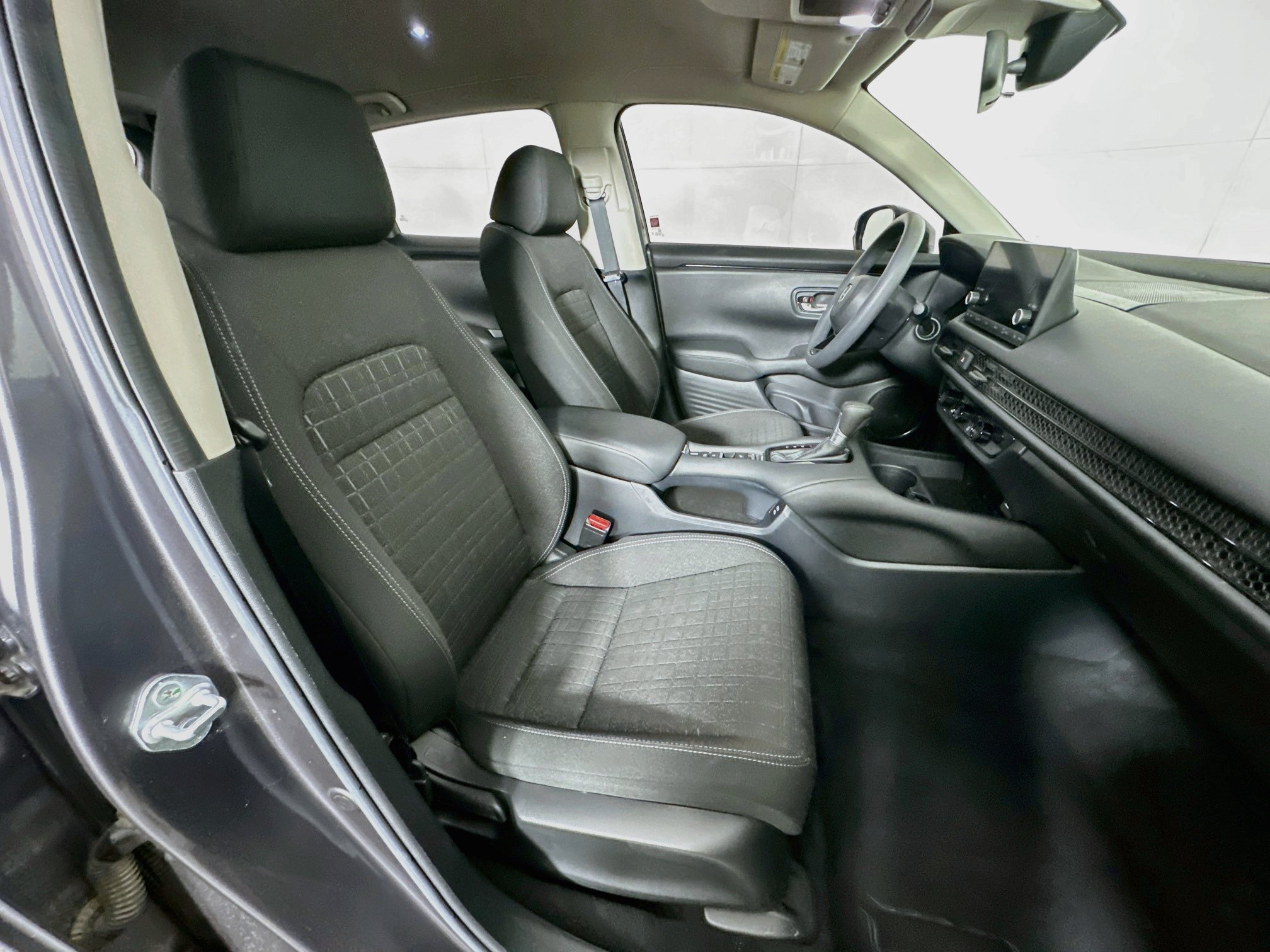 Used 2024 Honda HR-V LX image 27