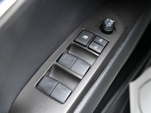 Used 2024 Toyota Camry SE image 31