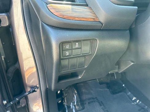 Used 2018 Honda CR-V EX image 14