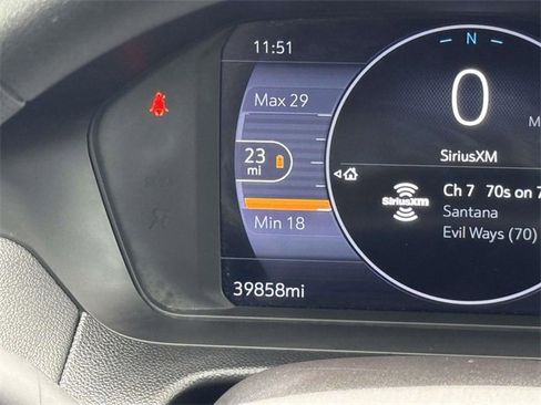 Used 2022 Chevrolet Bolt EUV LT image 27