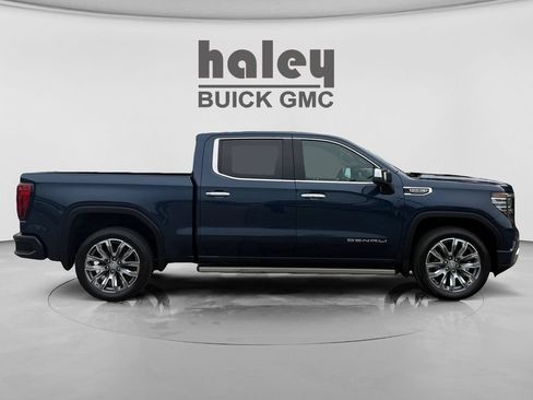 Used 2023 GMC Sierra 1500 Denali w/ Denali Reserve Package AWD/4WD image 6
