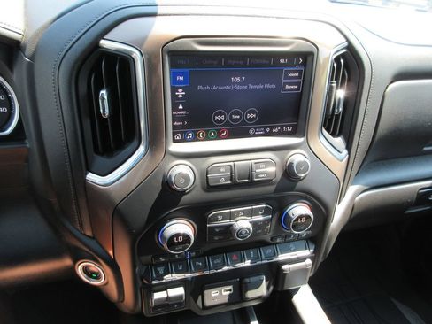 Certified 2022 Chevrolet Silverado 2500 High Country w/ Z71 Off-Road Package AWD/4WD image 35