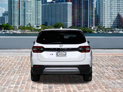 New 2025 Honda Pilot EX-L image 14