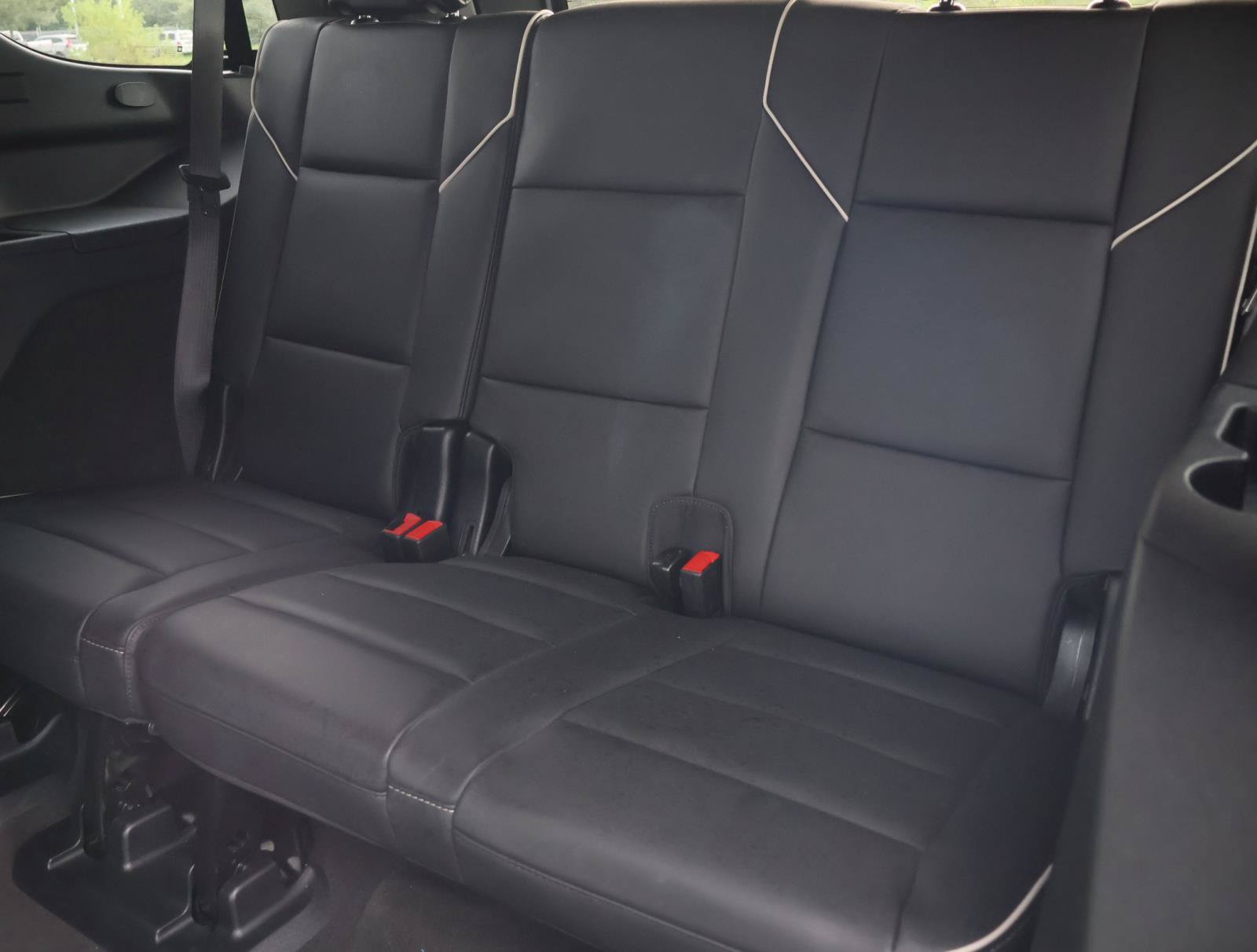 Used 2024 Cadillac Escalade Premium Luxury RWD image 25