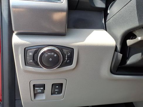 Used 2020 Ford F150 XLT w/ Equipment Group 302A Luxury AWD/4WD image 9