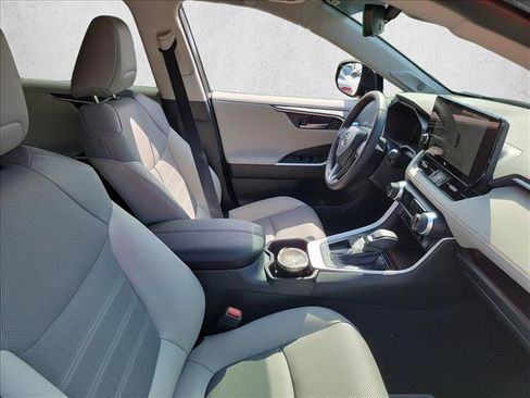 Used 2025 Toyota RAV4 Limited FWD image 15