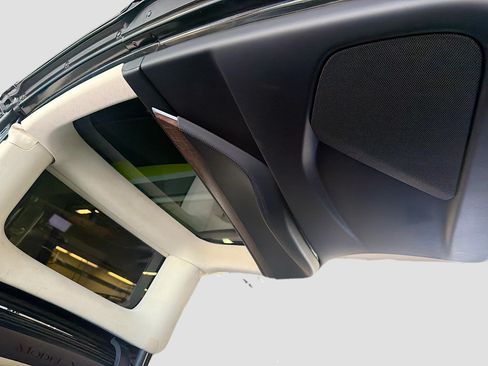 Used 2018 Tesla Model X 100D AWD/4WD image 28