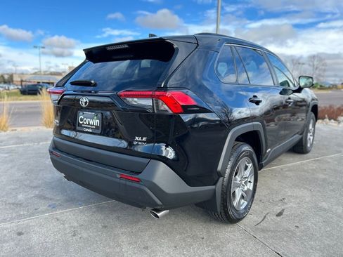 Used 2025 Toyota RAV4 XLE w/ Convenience Package image 9