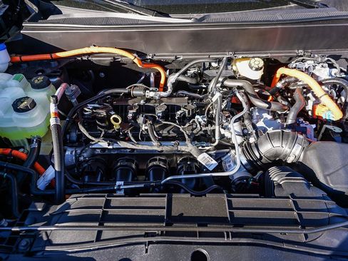 New 2025 Ford Maverick XL image 23