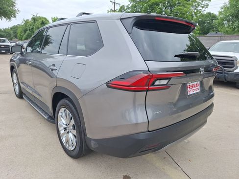 Used 2026 Toyota Grand Highlander AWD image 4