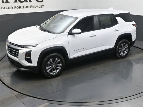 New 2026 Chevrolet Equinox LT w/ Convenience Package II image 22