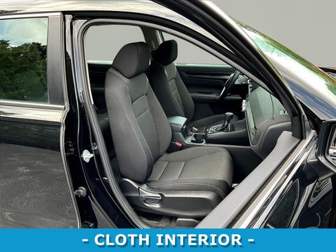 Used 2024 Honda CR-V LX image 29
