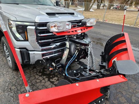 New 2026 GMC Sierra 2500 SLE w/ SLE Value Package; image 28