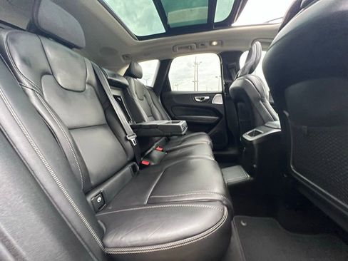 Used 2022 Volvo XC60 T8 Inscription w/ Advanced Package image 24