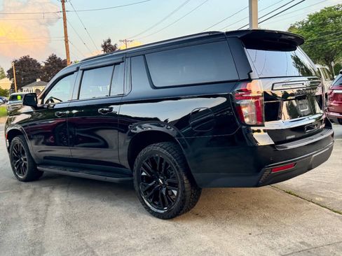 Used 2023 Chevrolet Suburban RST w/ Luxury Package AWD/4WD image 5
