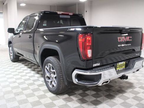 New 2026 GMC Sierra 1500 SLE AWD/4WD image 9
