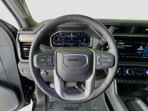 Used 2025 GMC Sierra 3500 Denali image 11