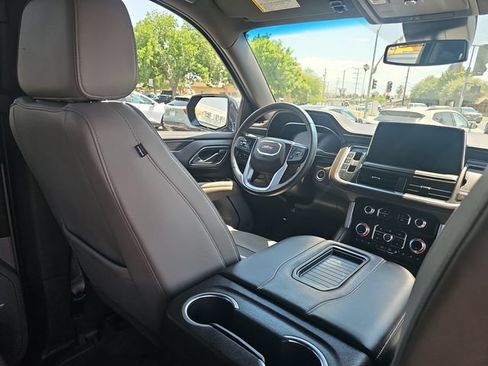 Certified 2024 GMC Yukon XL SLT AWD/4WD image 18