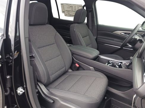 New 2026 Chevrolet Traverse LT w/ Sun and Wheel Package image 28