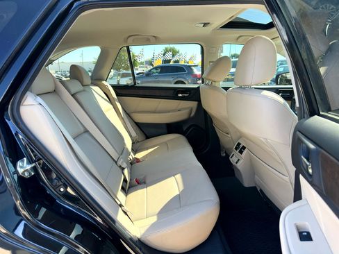 Used 2019 Subaru Outback 2.5i Limited image 16