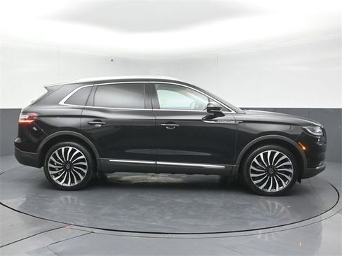 Certified 2022 Lincoln Nautilus Black Label w/ Class II Trailer Tow Package image 8