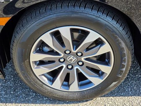 Used 2023 Honda Odyssey EX-L image 18