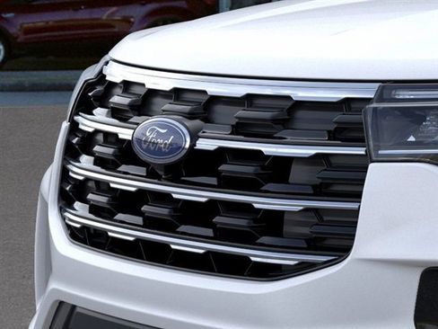 New 2026 Ford Explorer Active w/ Active Comfort Package image 17