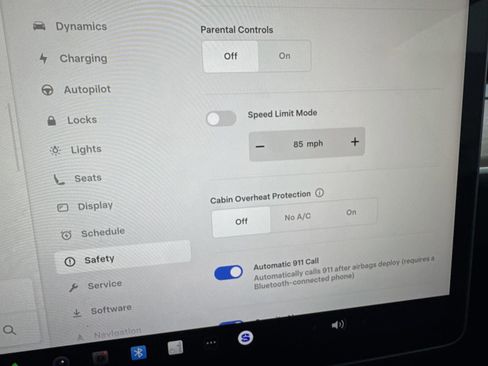Used 2022 Tesla Model Y Performance image 32