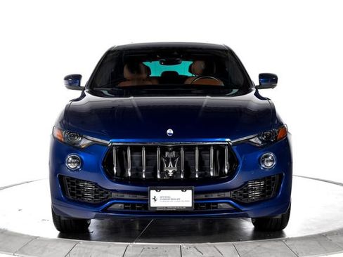 Used 2023 Maserati Levante GT AWD/4WD image 9