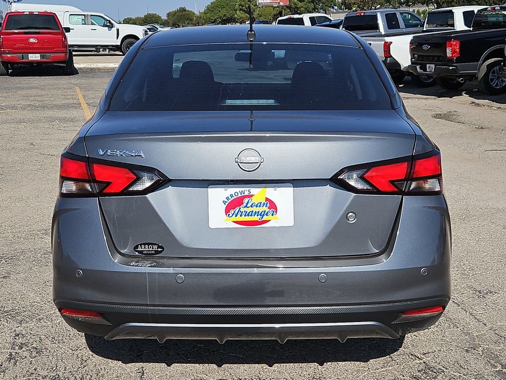 Used 2025 Nissan Versa S FWD image 9